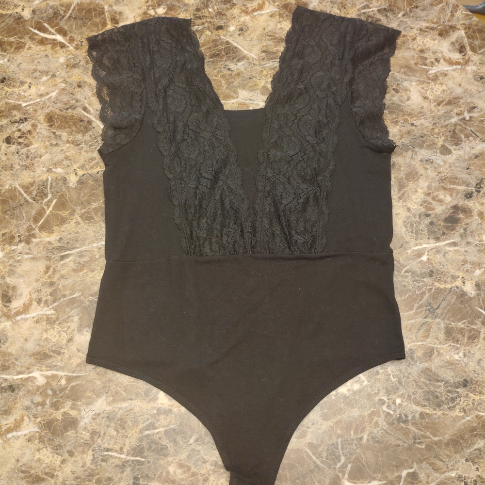 Red By BKE Black Lace Bodysuit